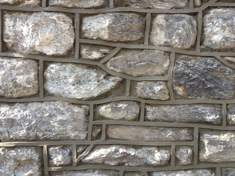 Stone masonry detail by Natalini Masonry in Bucks County PA